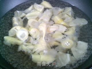 鲜虾烧雷笋的做法步骤：3