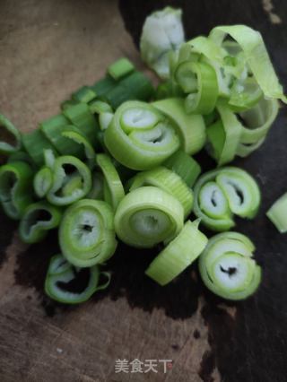 胡萝卜炒菜花的做法步骤：3