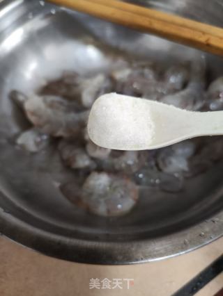 炒虾仁的做法步骤：2
