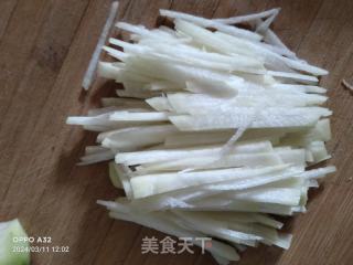 萝卜丝炒肉的做法步骤：3