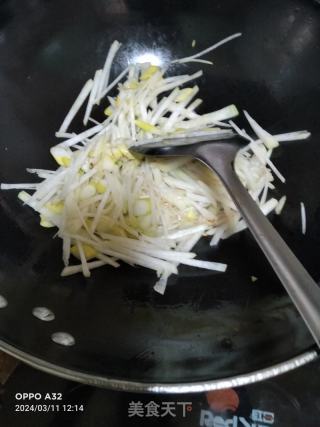 萝卜丝炒肉的做法步骤：4