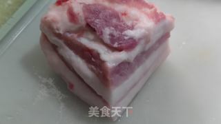 芽菜咸烧白的做法步骤：1
