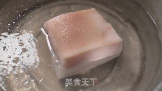 芽菜咸烧白的做法步骤：2