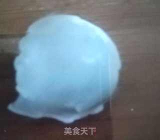 蒲公英大肉饺子的做法步骤：1