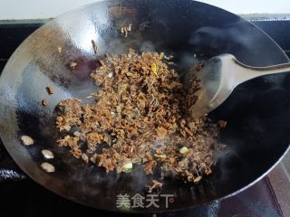 家庭版梅菜扣肉的做法步骤：6