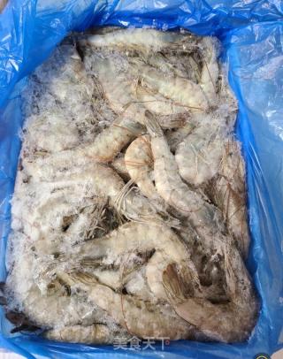 蒜苗炒虾仁的做法步骤：3