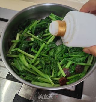 春菜苗炒腊肠的做法步骤：6