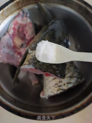 奶白鲩鱼汤的做法步骤：2