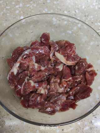 小炒牛肉的做法步骤：4