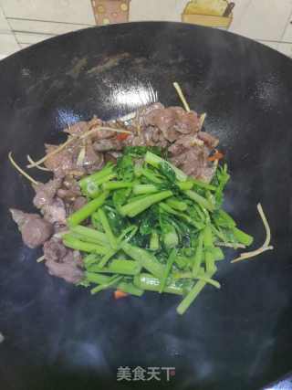 小炒牛肉的做法步骤：11