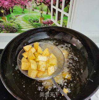 焦香土豆的做法步骤：5