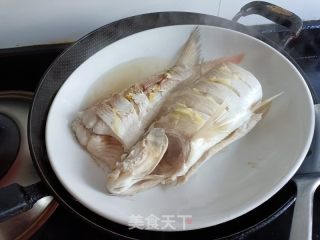 清蒸白刀鱼的做法步骤：4