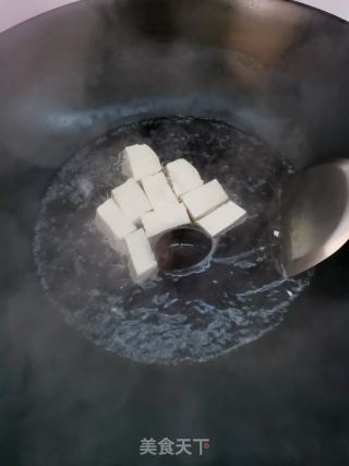 白花菜豆腐皮蛋汤的做法步骤：3