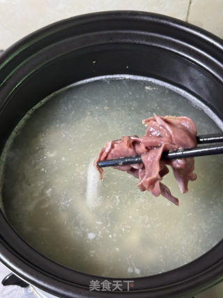 胡椒粉肠猪心汤的做法步骤：10