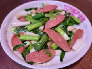 蒜苗炒火腿肠的做法步骤：6