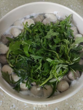 艾叶鸡蛋丸子汤的做法步骤：6