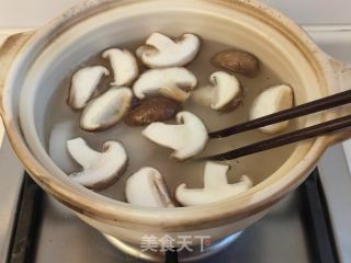 杭白菜煮年糕的做法步骤：3