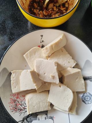 煎豆腐的做法步骤：1
