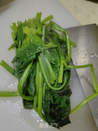 菠菜拌牛肉的做法步骤：3
