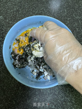 紫菜鱿鱼饼的做法步骤：7
