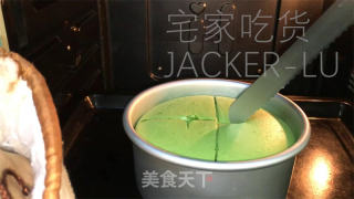 抹茶酸奶蛋糕，兼具抹茶清新和浓郁奶香的美味烘焙佳品。的做法步骤：15