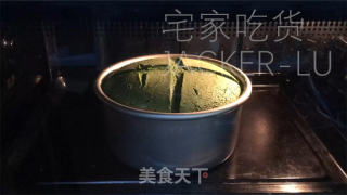 抹茶酸奶蛋糕，兼具抹茶清新和浓郁奶香的美味烘焙佳品。的做法步骤：16