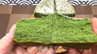 抹茶酸奶蛋糕，兼具抹茶清新和浓郁奶香的美味烘焙佳品。的做法步骤：21