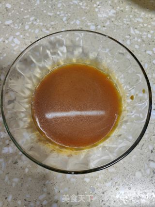 酸菜炒肥肠的做法步骤：4