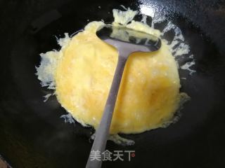 金雀花炒蛋的做法步骤：3