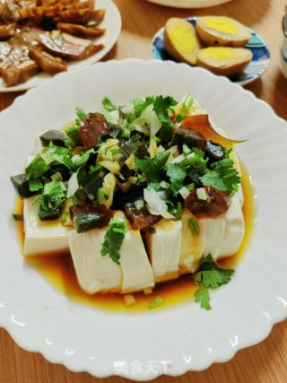 皮蛋豆腐的做法步骤：6