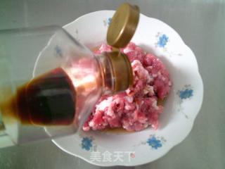 笋干菜蒸油面筋塞肉的做法步骤：5