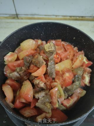 番茄蘑菇炖牛肉的做法步骤：5