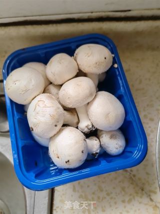 番茄蘑菇炖牛肉的做法步骤：6