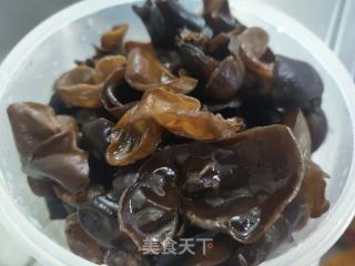 木耳鸡胸肉焖老豆腐的做法步骤：3