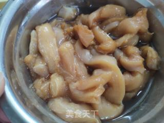 木耳鸡胸肉焖老豆腐的做法步骤：4