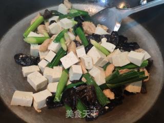 木耳鸡胸肉焖老豆腐的做法步骤：8
