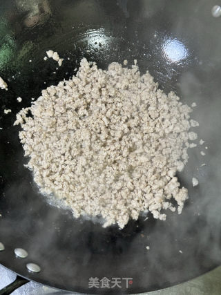 咖喱肉沫盖饭的做法步骤：4