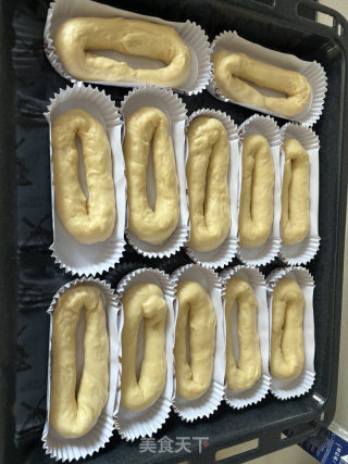 柔软肠仔包的做法步骤：9