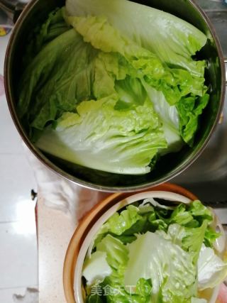 炝生菜的做法步骤：1