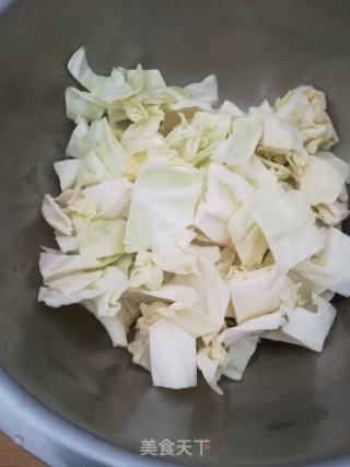凉拌莲花白的做法步骤：1