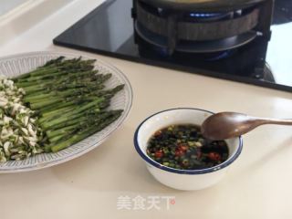 蒸芦笋槐花的做法步骤：7