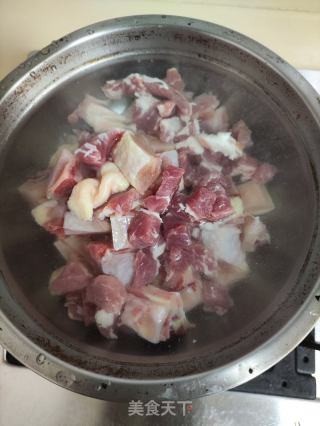 咖喱鸡的做法步骤：1