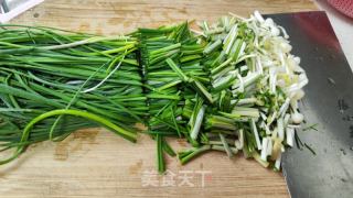 野生小葱炒鸡蛋的做法步骤：4