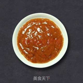 老北京炸酱面的做法步骤：1
