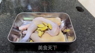 盐焗鸡腿的做法步骤：3
