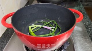 盐焗鸡腿的做法步骤：6