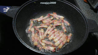 咸肉豆干炒豇豆的做法步骤：4