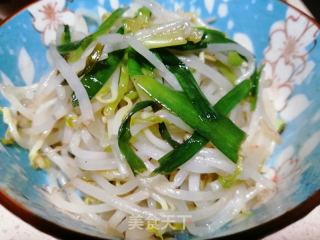 韭菜炒豆芽的做法步骤：6