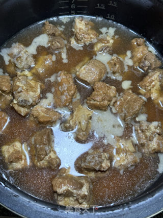 胡萝卜玉米排骨焖饭的做法步骤：12
