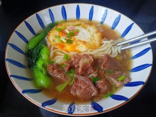 五香牛肉面的做法